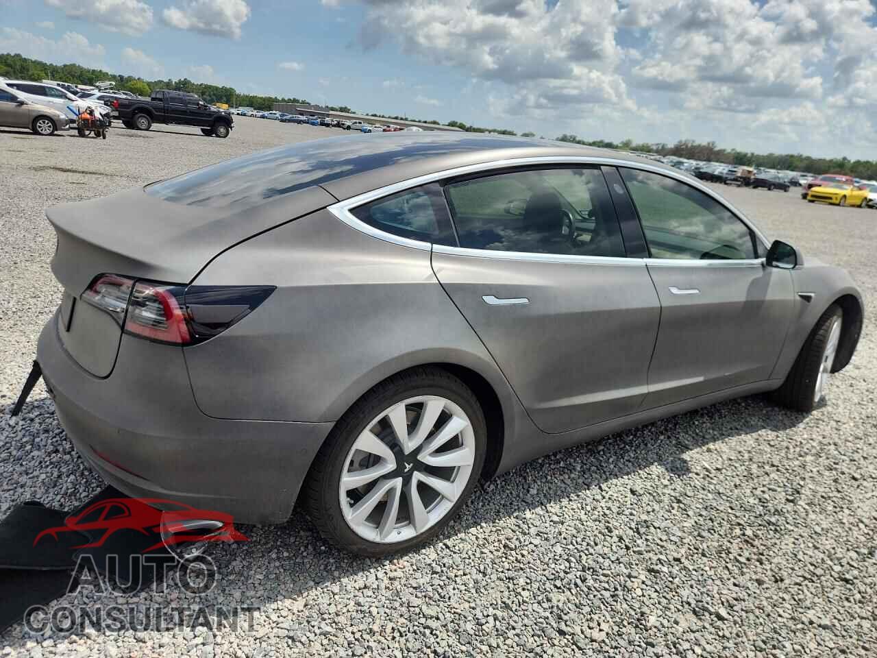 TESLA MODEL 3 2018 - 5YJ3E1EA0JF163496