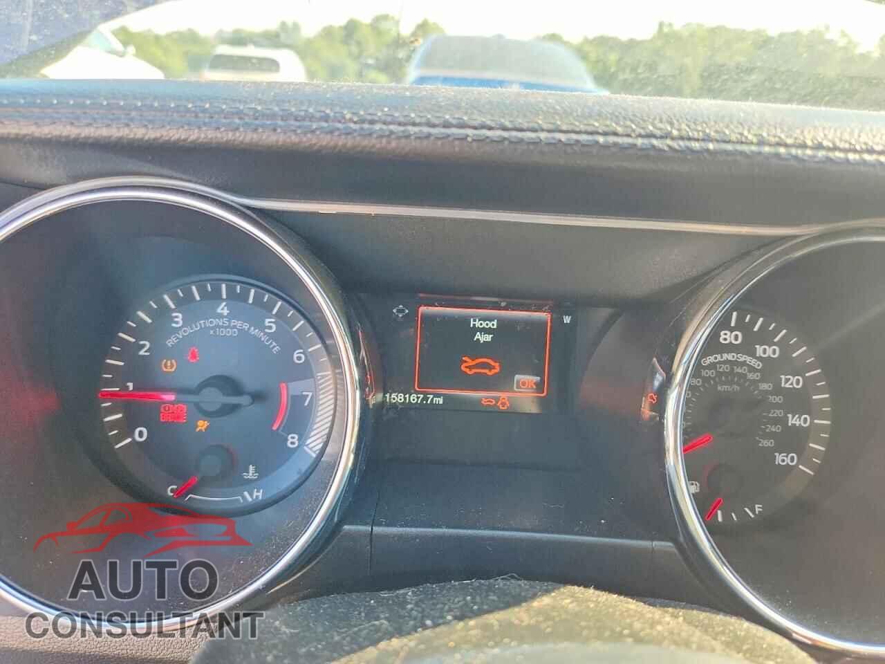 FORD MUSTANG 2015 - 1FA6P8TH2F5373564