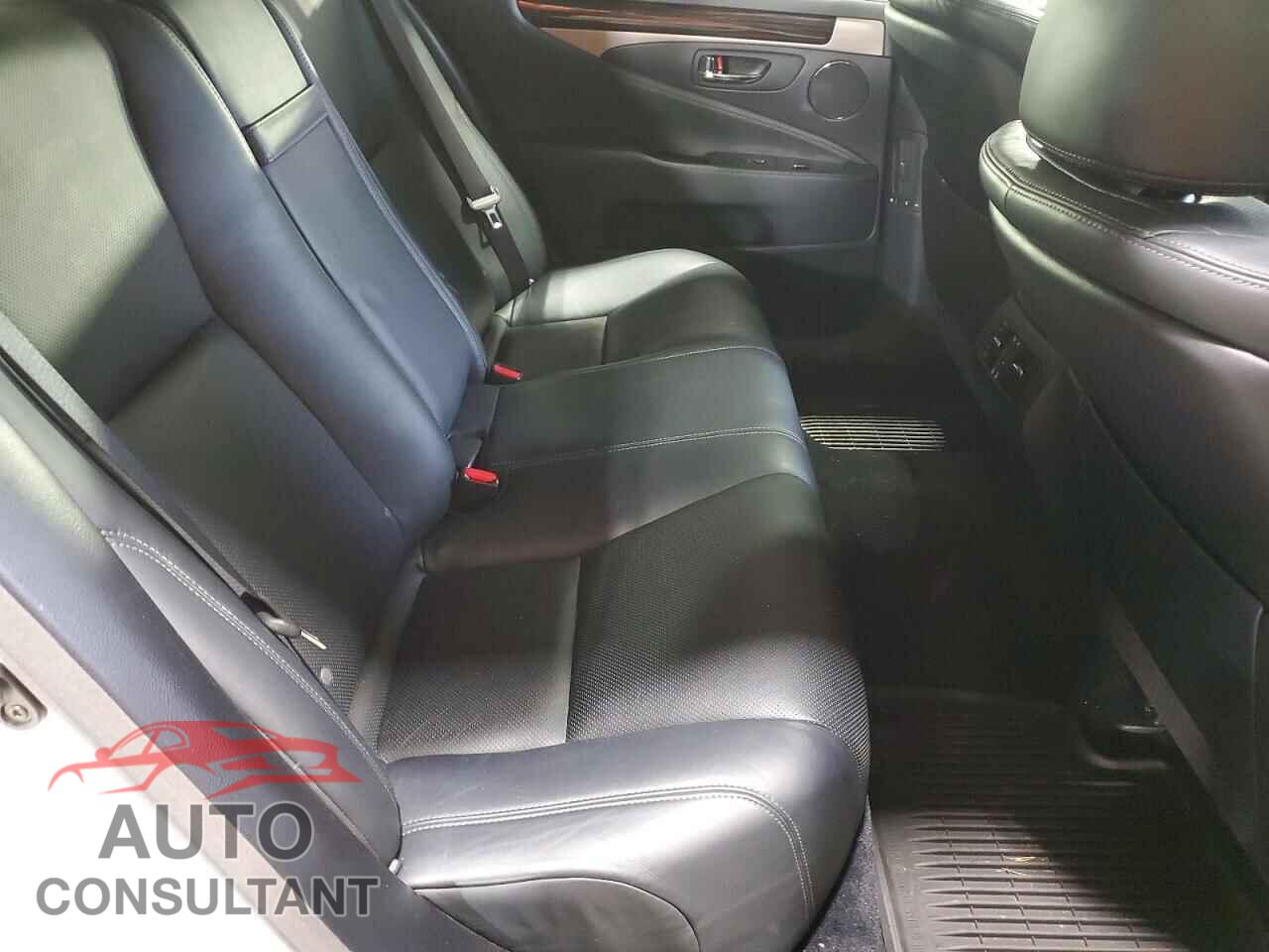 LEXUS LS460 2014 - JTHCL5EF4E5021554