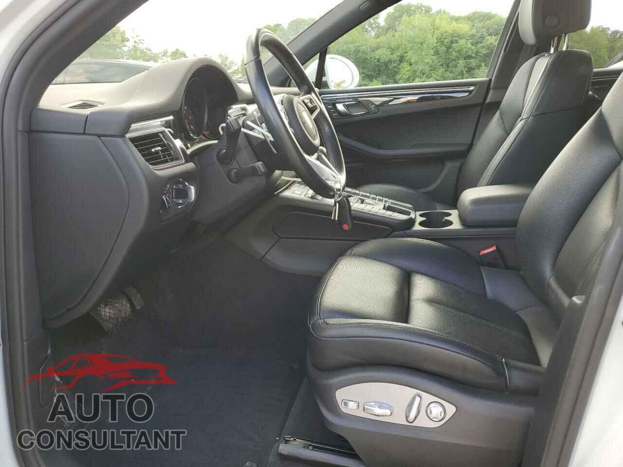 PORSCHE MACAN 2018 - WP1AA2A52JLB21473