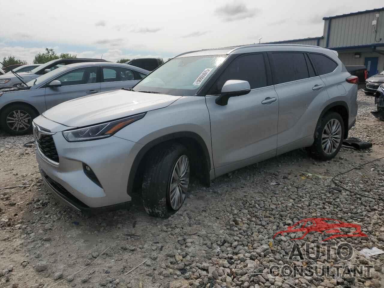 TOYOTA HIGHLANDER 2022 - 5TDFZRBH7NS215094
