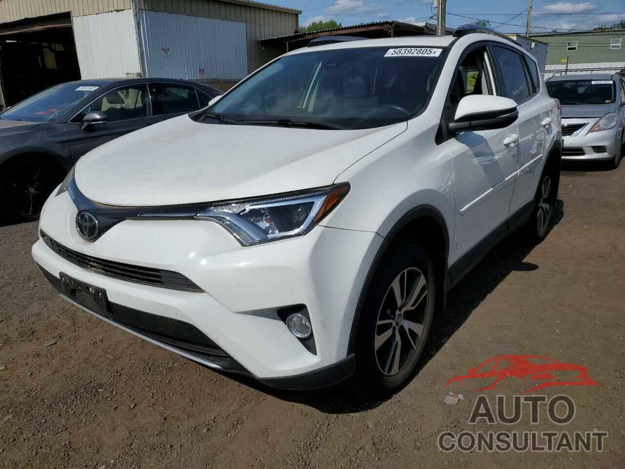 TOYOTA RAV4 2017 - JTMRFREV1HJ701182
