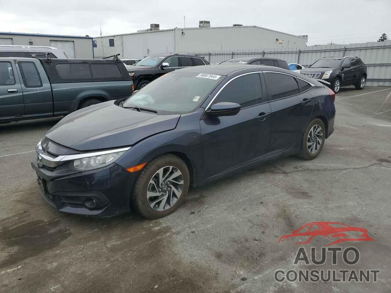 HONDA CIVIC 2018 - 2HGFC2F73JH579842