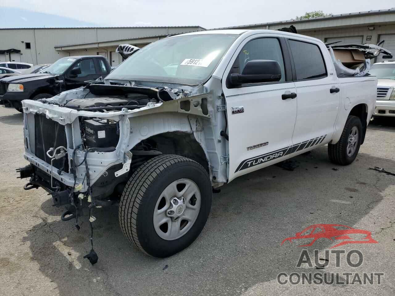 TOYOTA TUNDRA 2018 - 5TFDW5F19JX749899