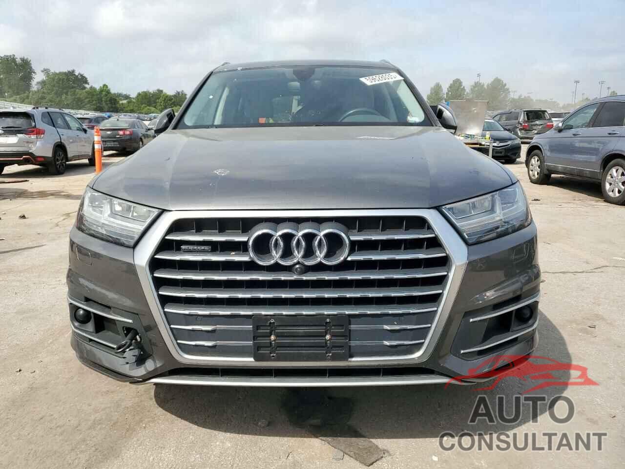 AUDI Q7 2019 - WA1LHAF79KD037702