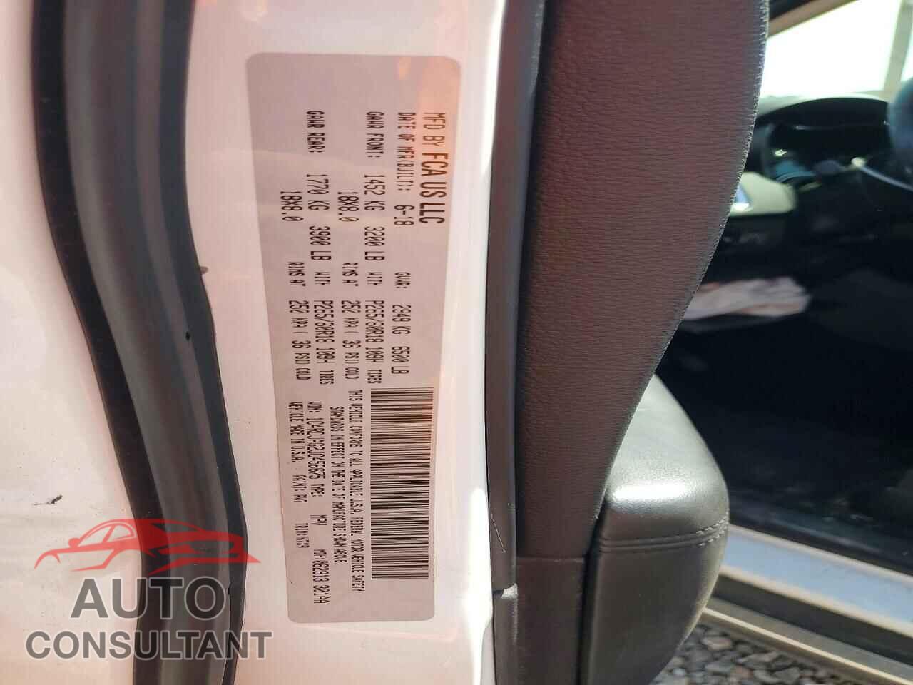DODGE DURANGO 2018 - 1C4RDJAG2JC456675