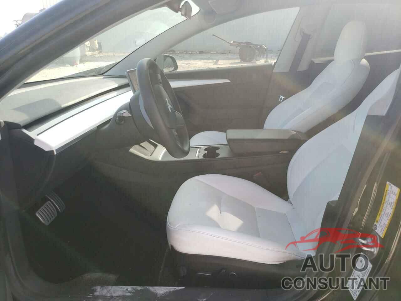 TESLA MODEL 3 2021 - 5YJ3E1EC5MF070883