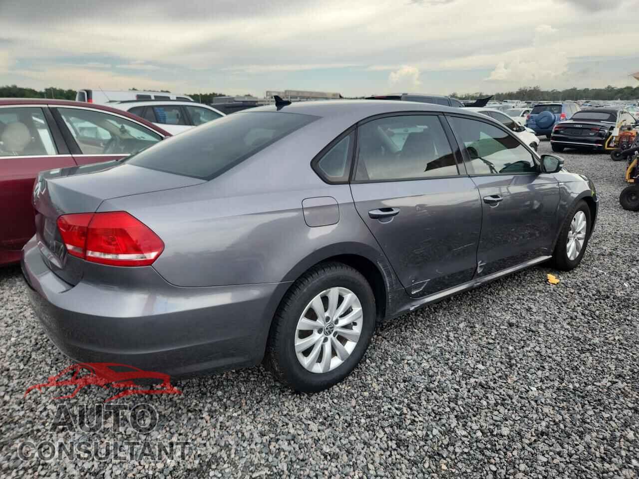 VOLKSWAGEN PASSAT 2014 - 1VWAP7A34EC003004