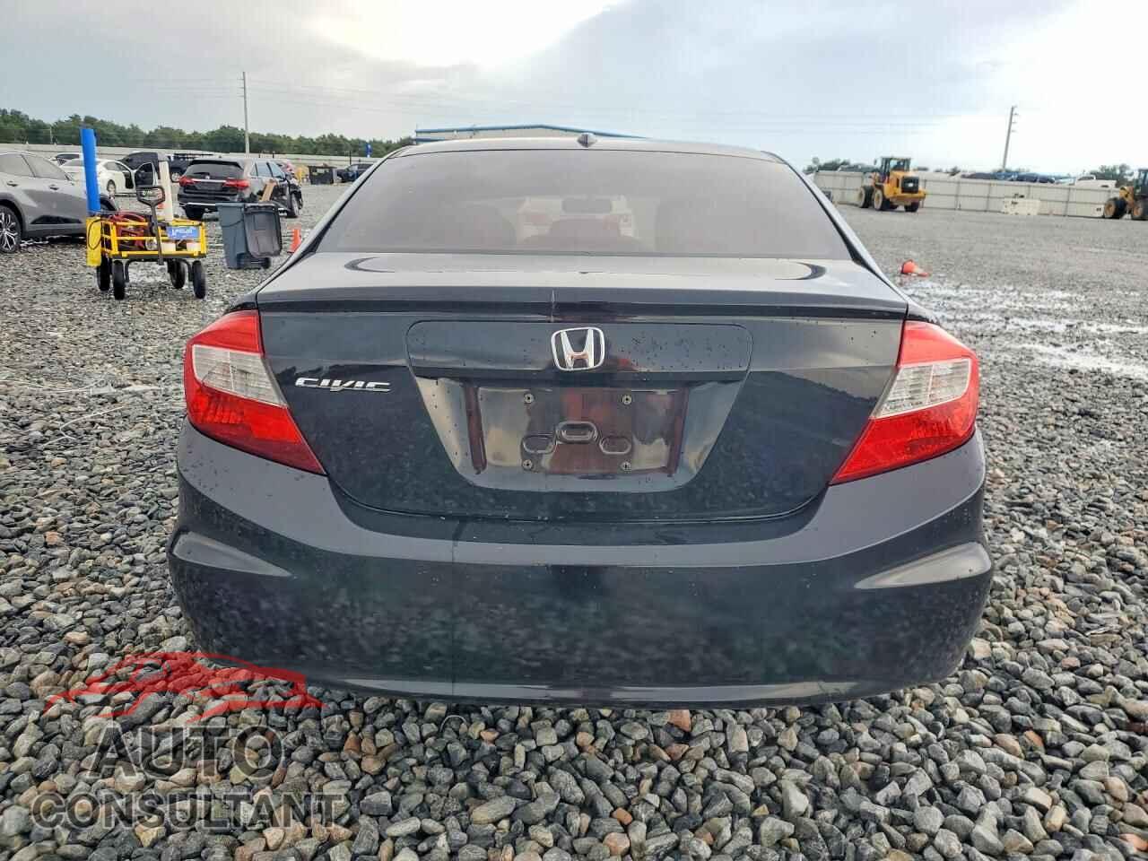 HONDA CIVIC 2012 - 19XFB2F94CE312145