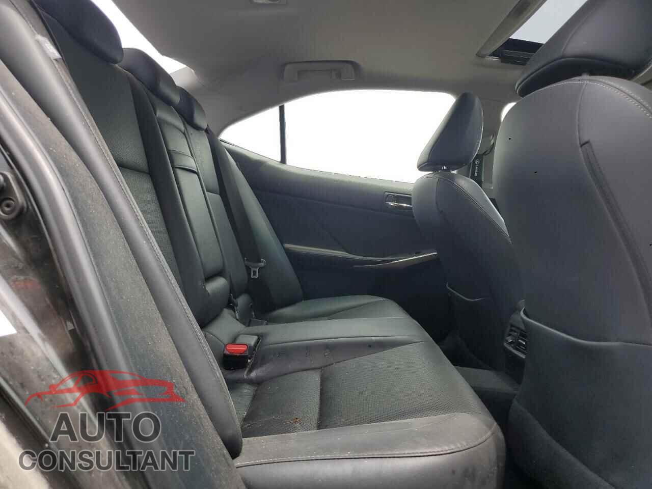 LEXUS IS 2015 - JTHCF1D28F5017233