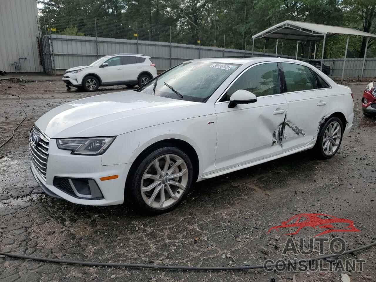 AUDI A4 2019 - WAUDNAF43KN013847