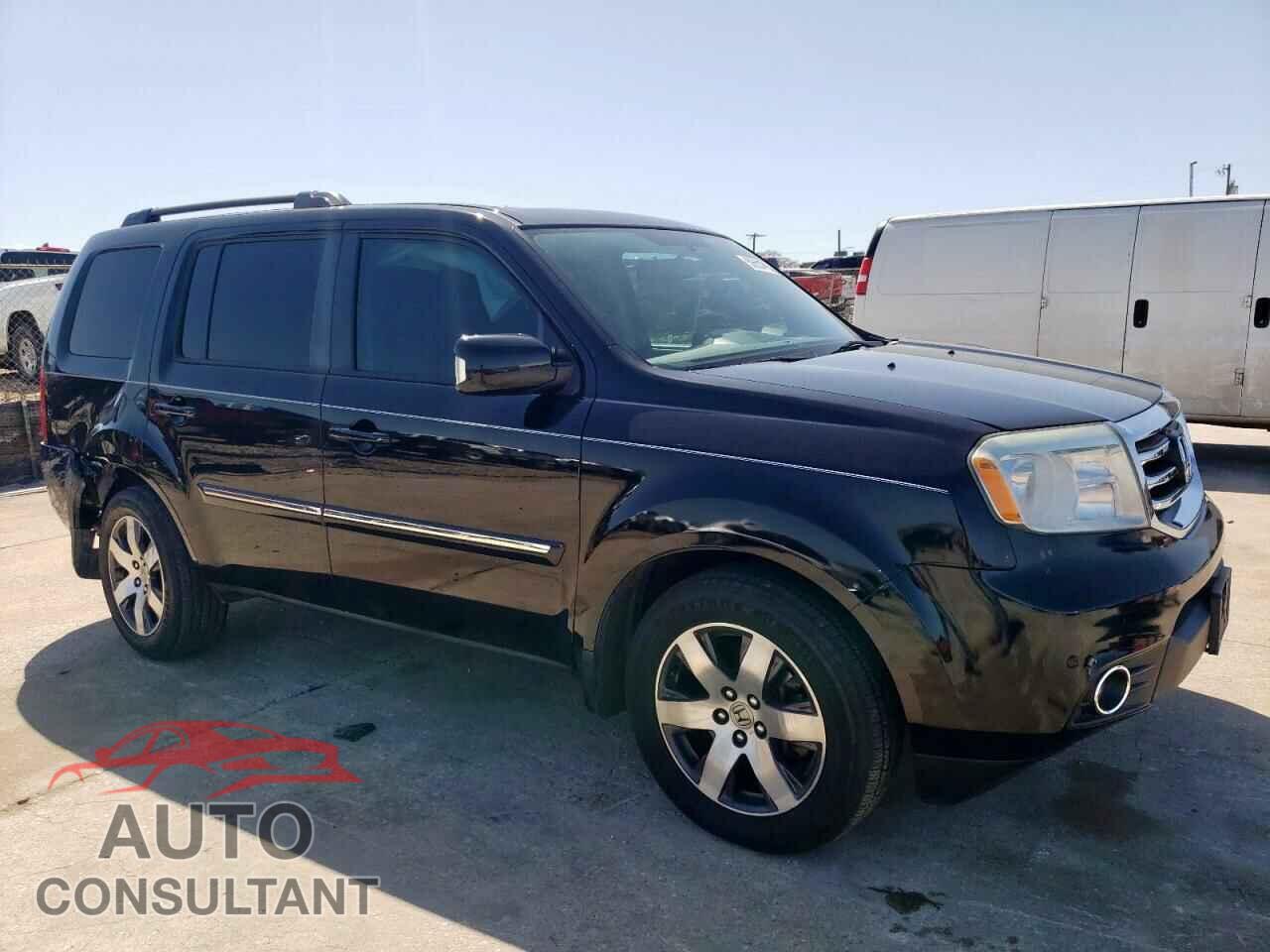 HONDA PILOT 2015 - 5FNYF4H90FB013000