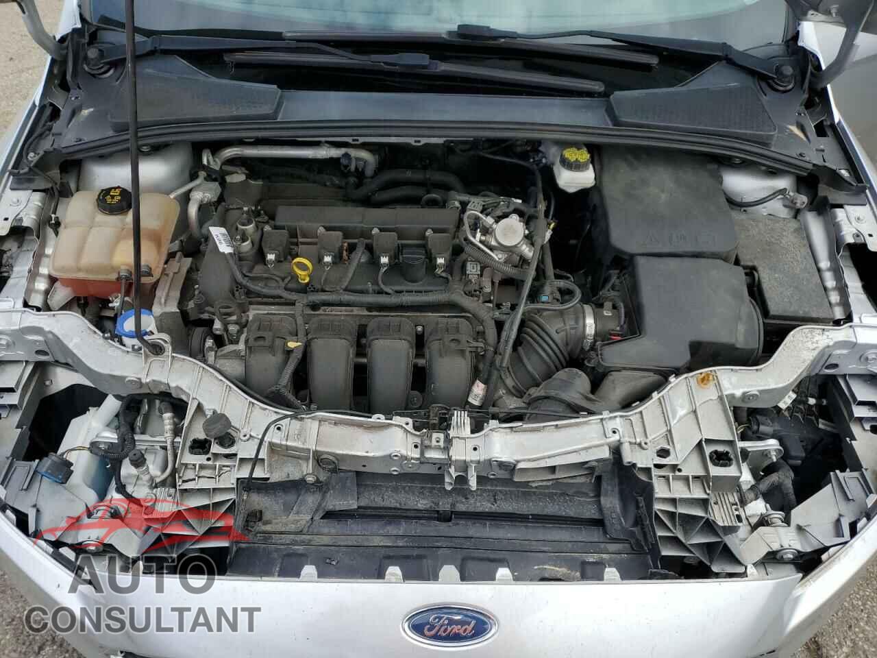 FORD FOCUS 2018 - 1FADP3F28JL328845