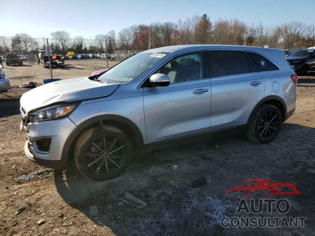 KIA SORENTO 2018 - 5XYPG4A32JG385633