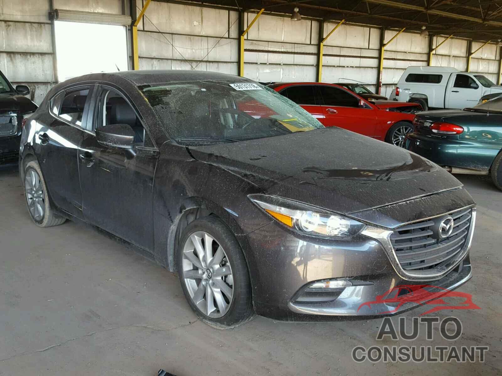 MAZDA 3 2017 - 3MZBN1L31HM136083