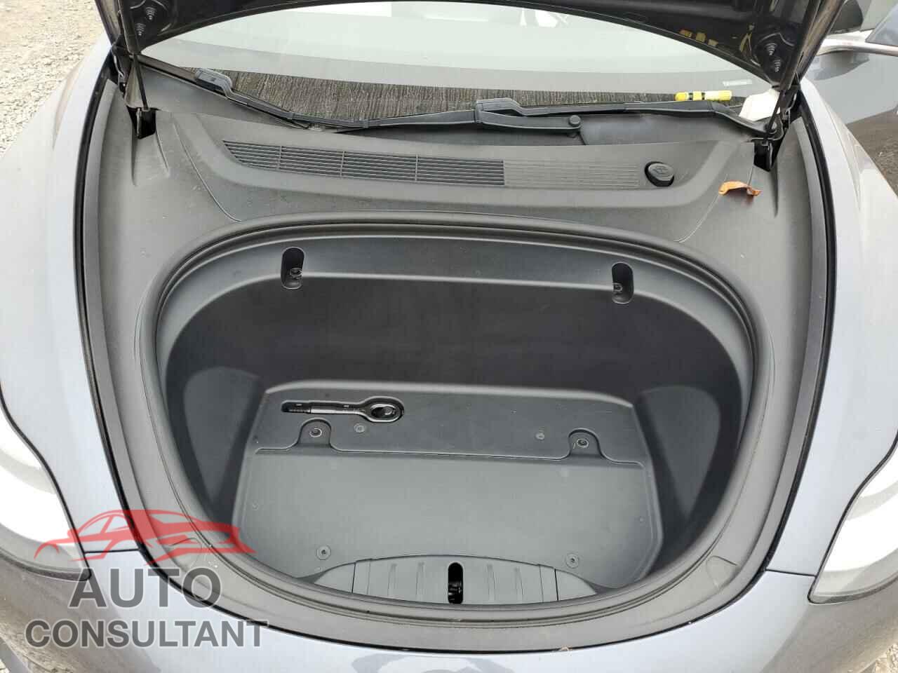 TESLA MODEL 3 2020 - 5YJ3E1EA1LF745416