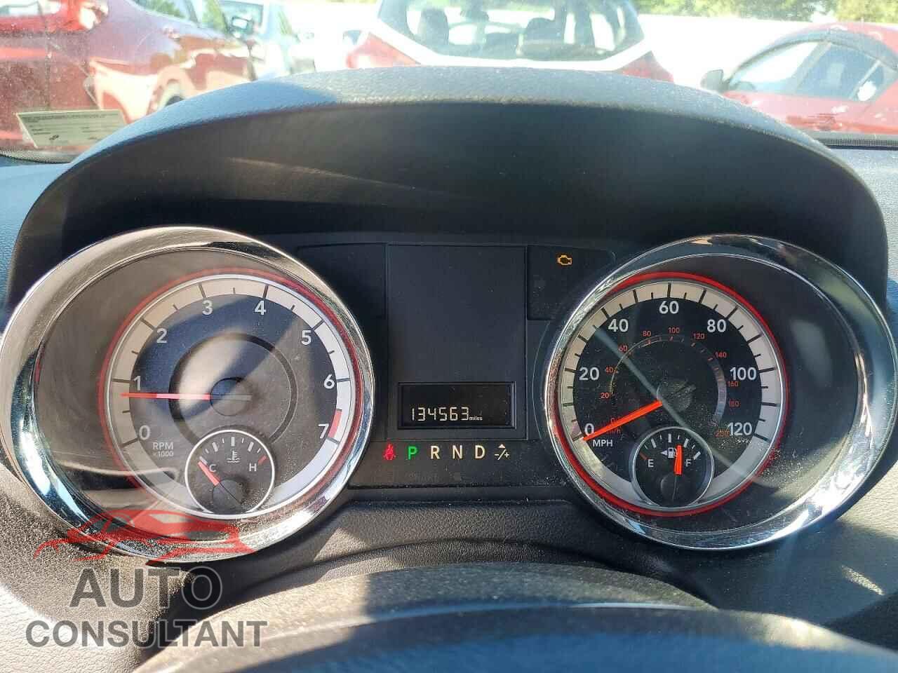 DODGE CARAVAN 2015 - 2C4RDGBG2FR668704
