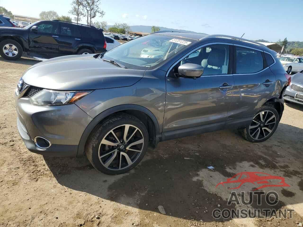 NISSAN ROGUE 2017 - JN1BJ1CP0HW032107