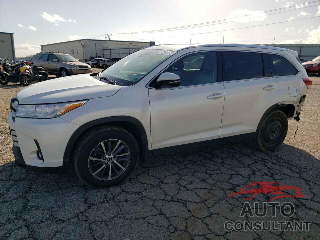 TOYOTA HIGHLANDER 2019 - 5TDJZRFH1KS583903
