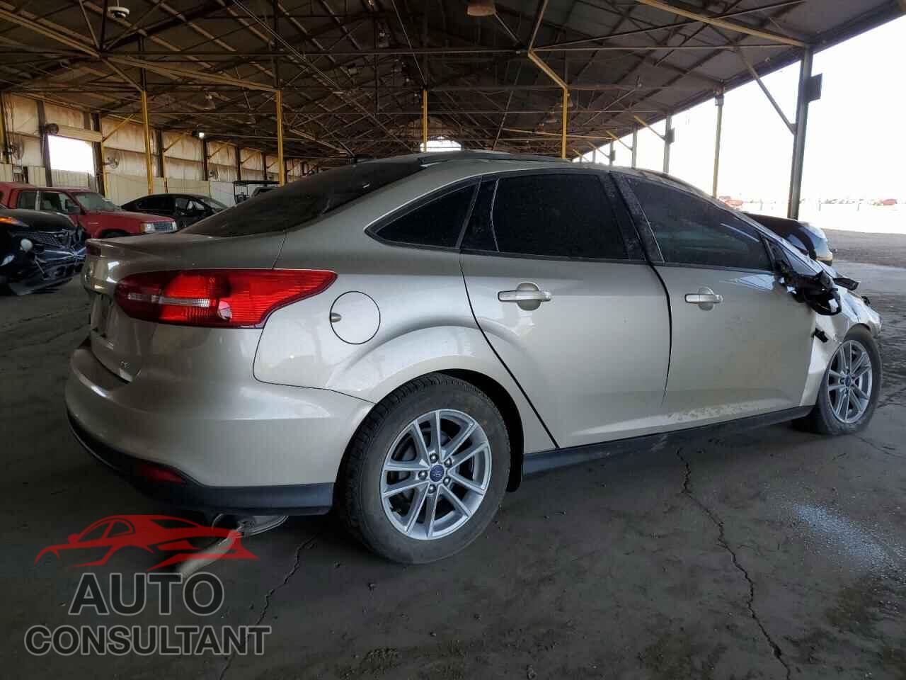 FORD FOCUS 2017 - 1FADP3F27HL303378