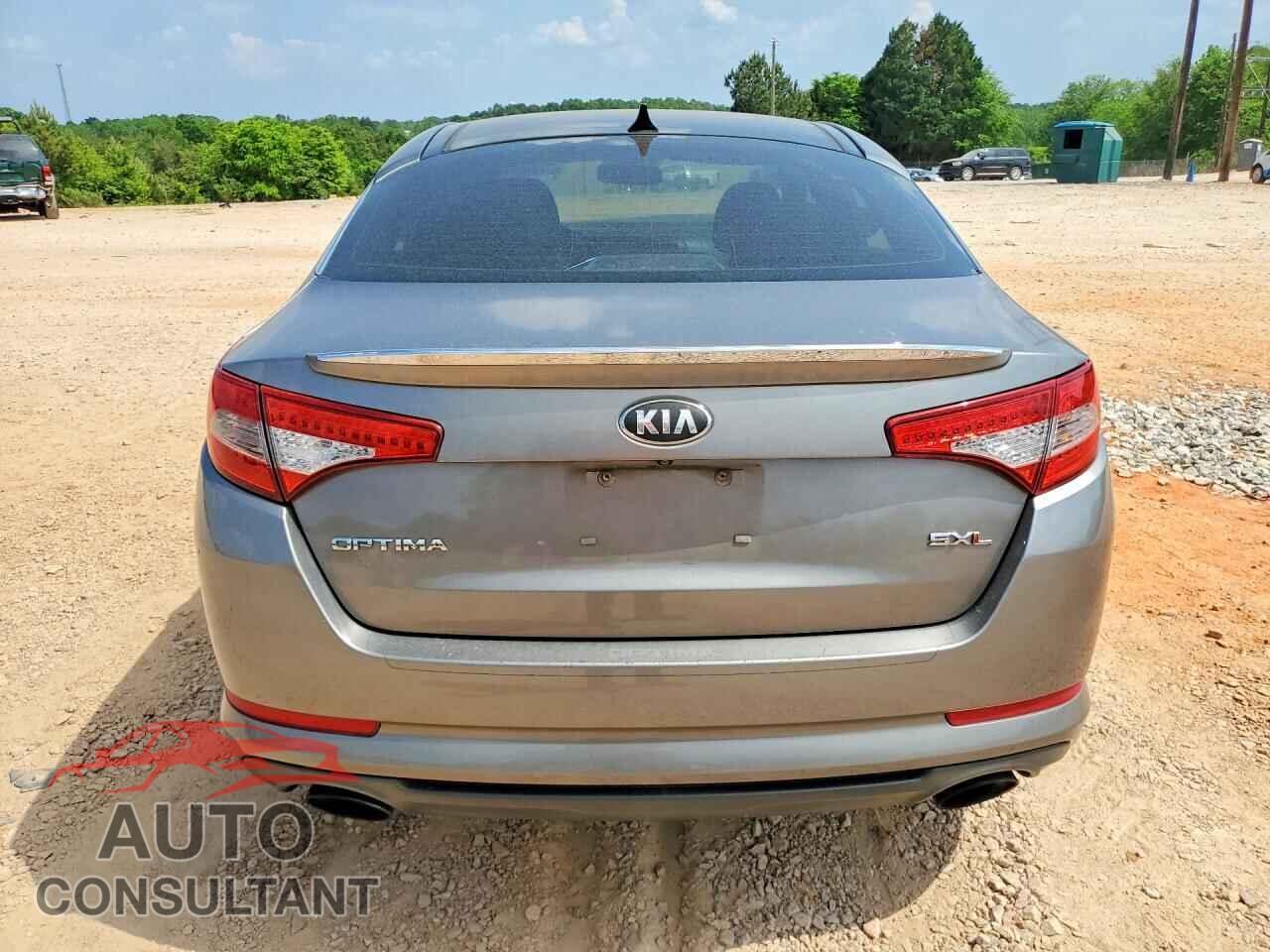 KIA OPTIMA 2013 - 5XXGR4A66DG137480