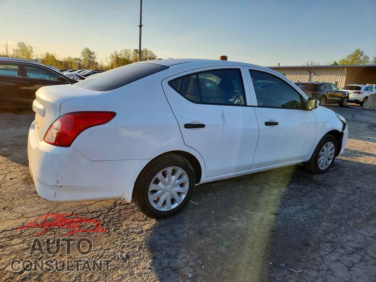 NISSAN VERSA 2019 - 3N1CN7AP2KL830975