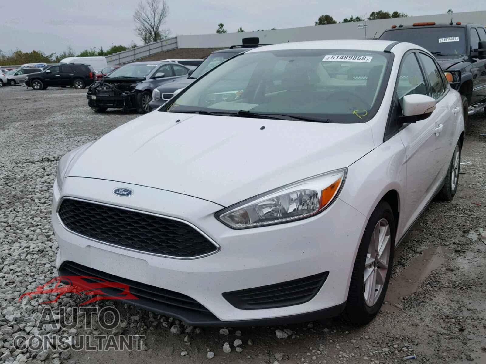 FORD FOCUS SE 2015 - 1FADP3F20FL214989