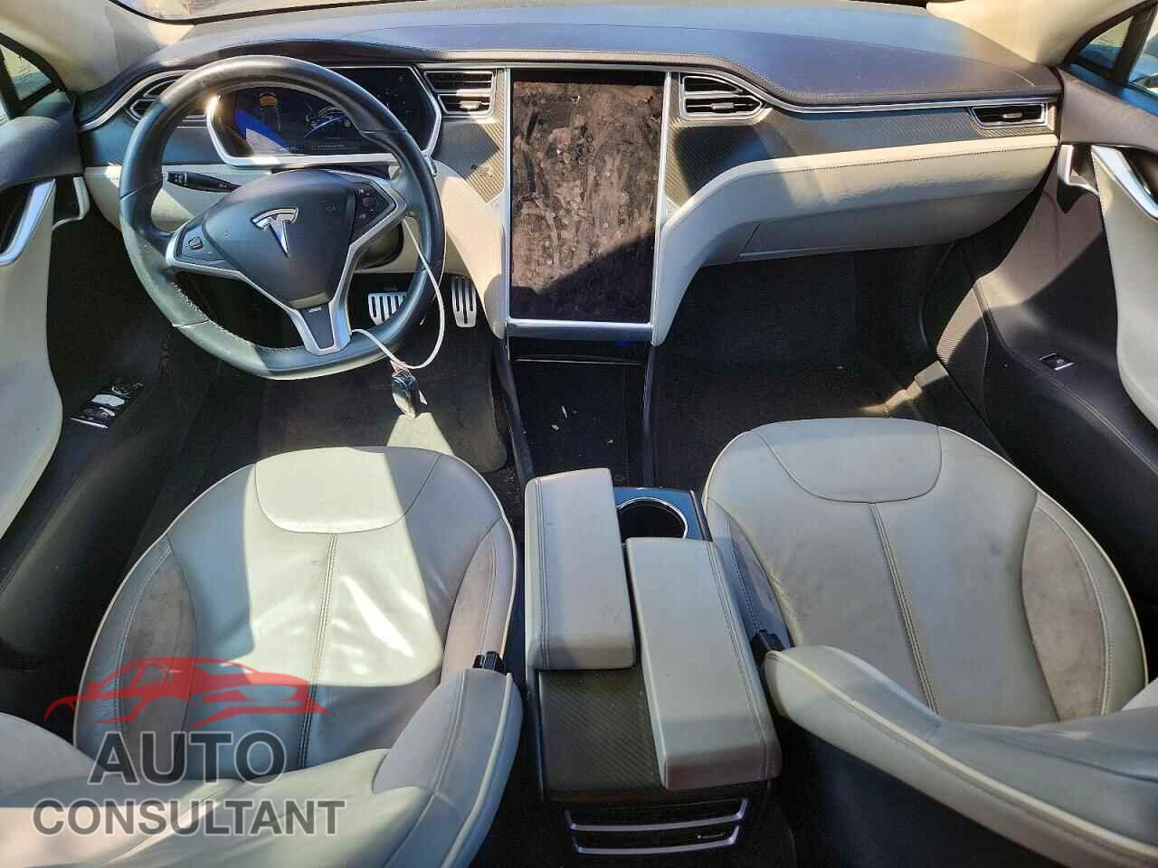 TESLA MODEL S 2013 - 5YJSA1DP6DFP14029