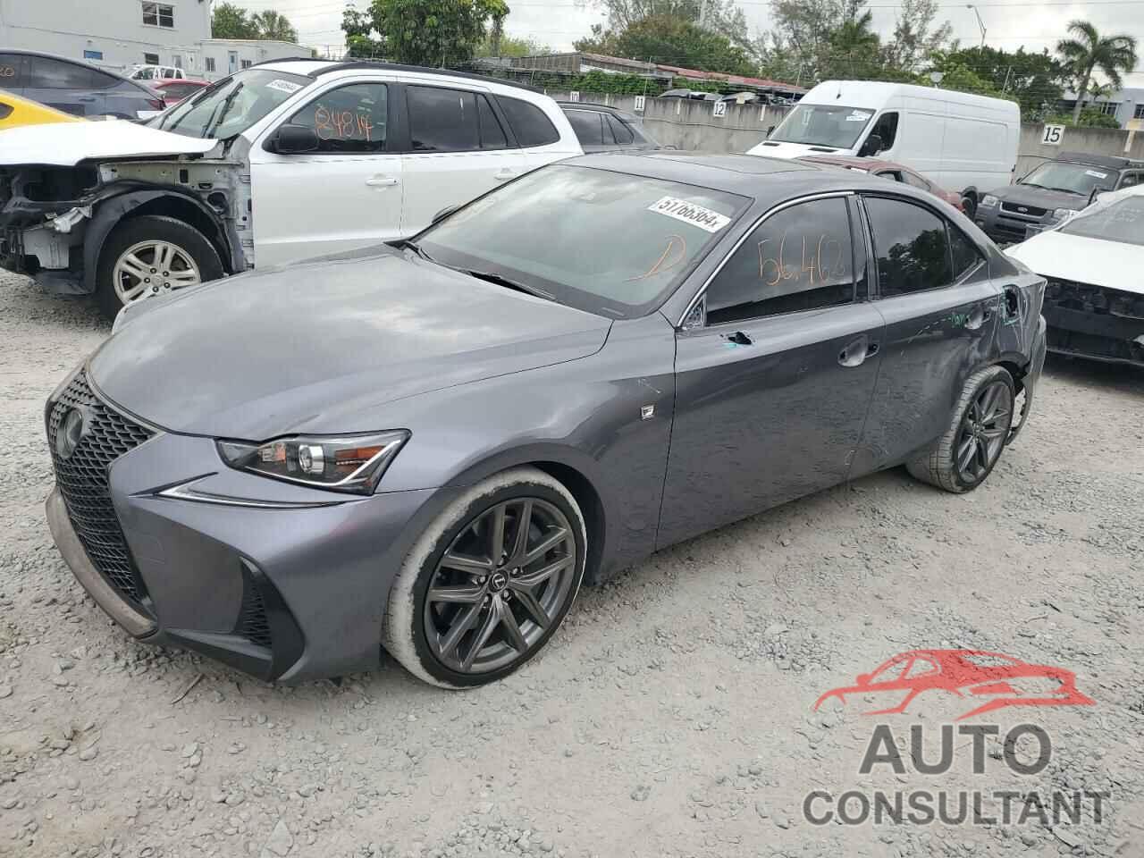 LEXUS IS 2018 - JTHC81D23J5029907