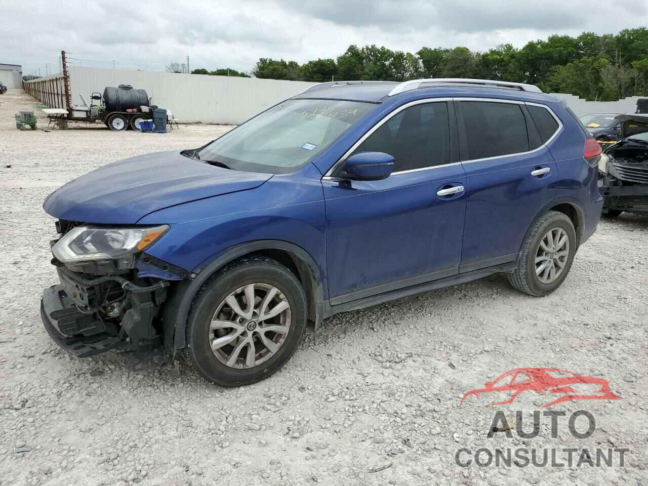 NISSAN ROGUE 2017 - KNMAT2MT6HP525613