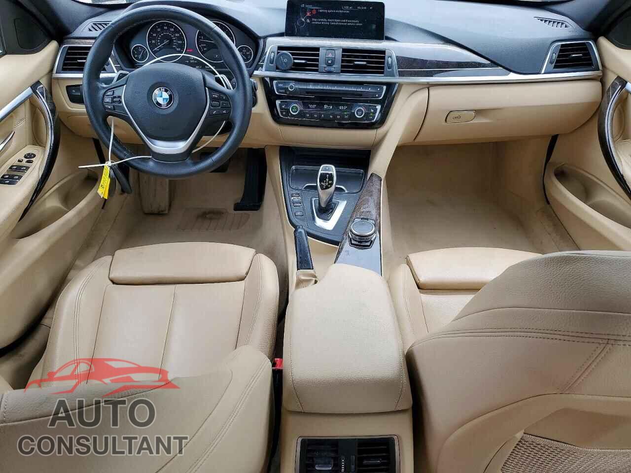 BMW 3 SERIES 2016 - WBA8E3G52GNU02085