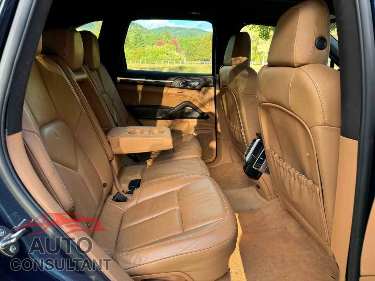 PORSCHE CAYENNE 2011 - WP1AA2A29BLA03671