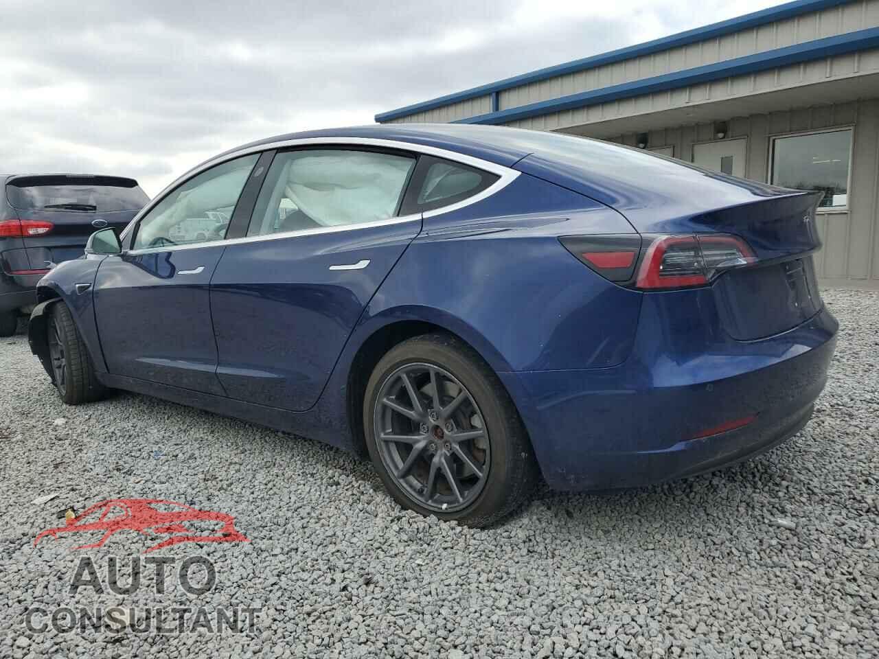 TESLA MODEL 3 2018 - 5YJ3E1EB2JF094447