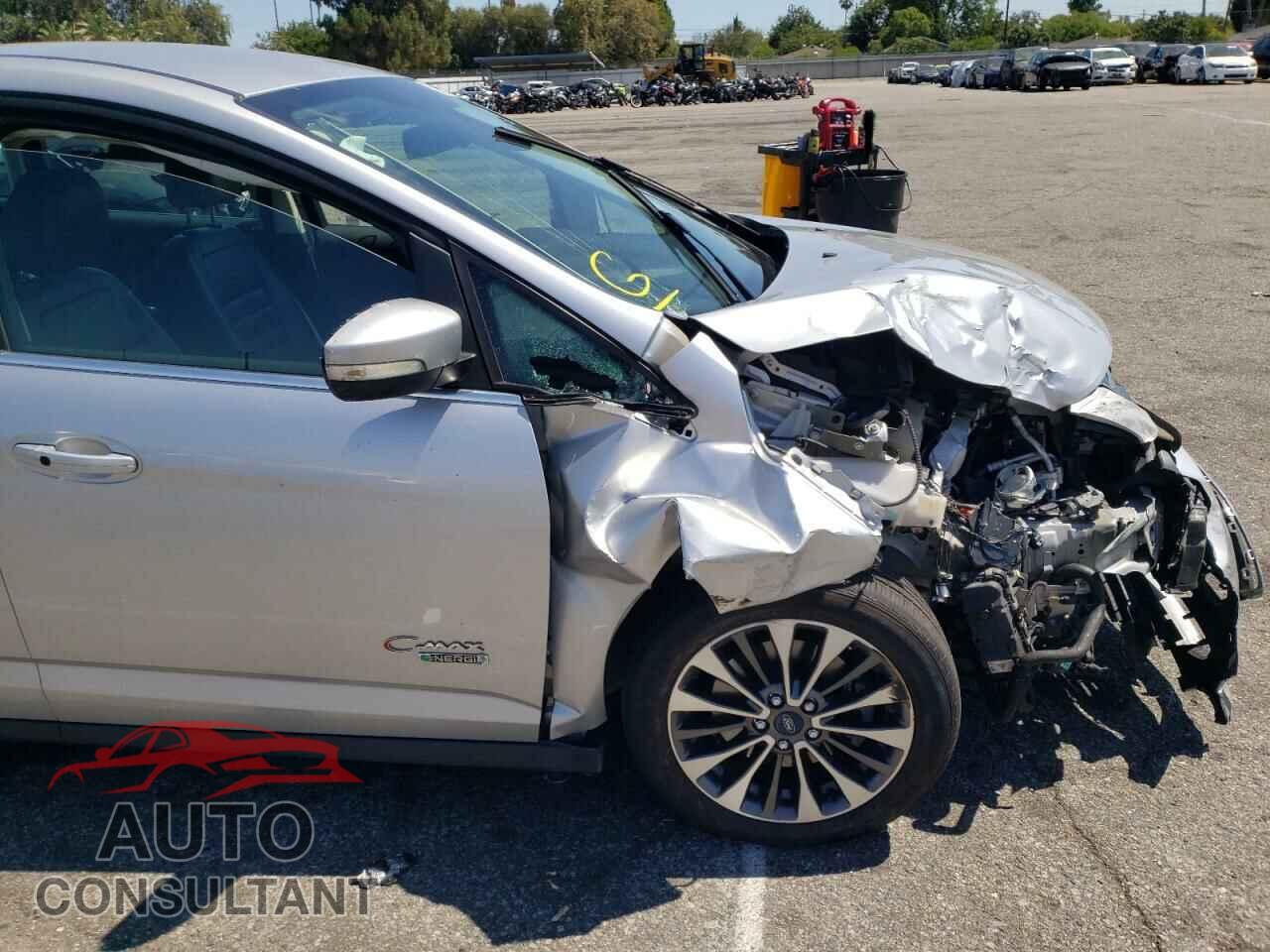FORD CMAX 2017 - 1FADP5FU4HL108187