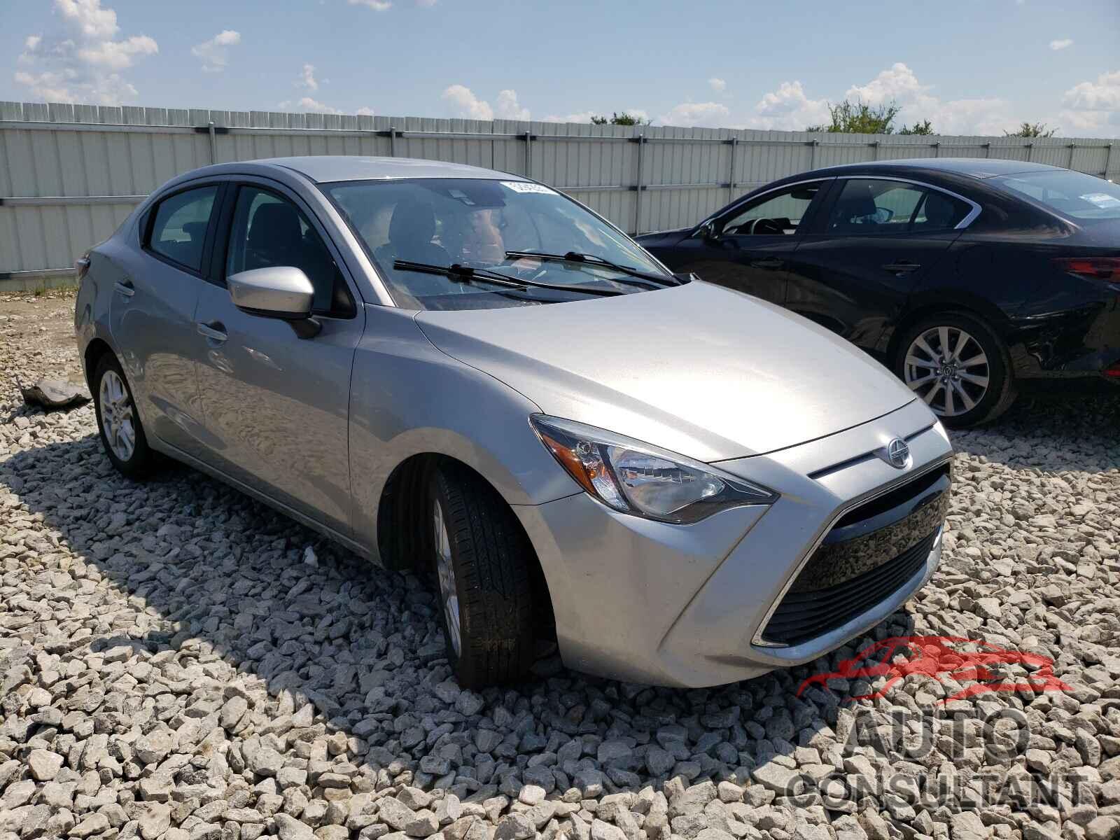 TOYOTA SCION 2016 - 3MYDLBZV7GY127882