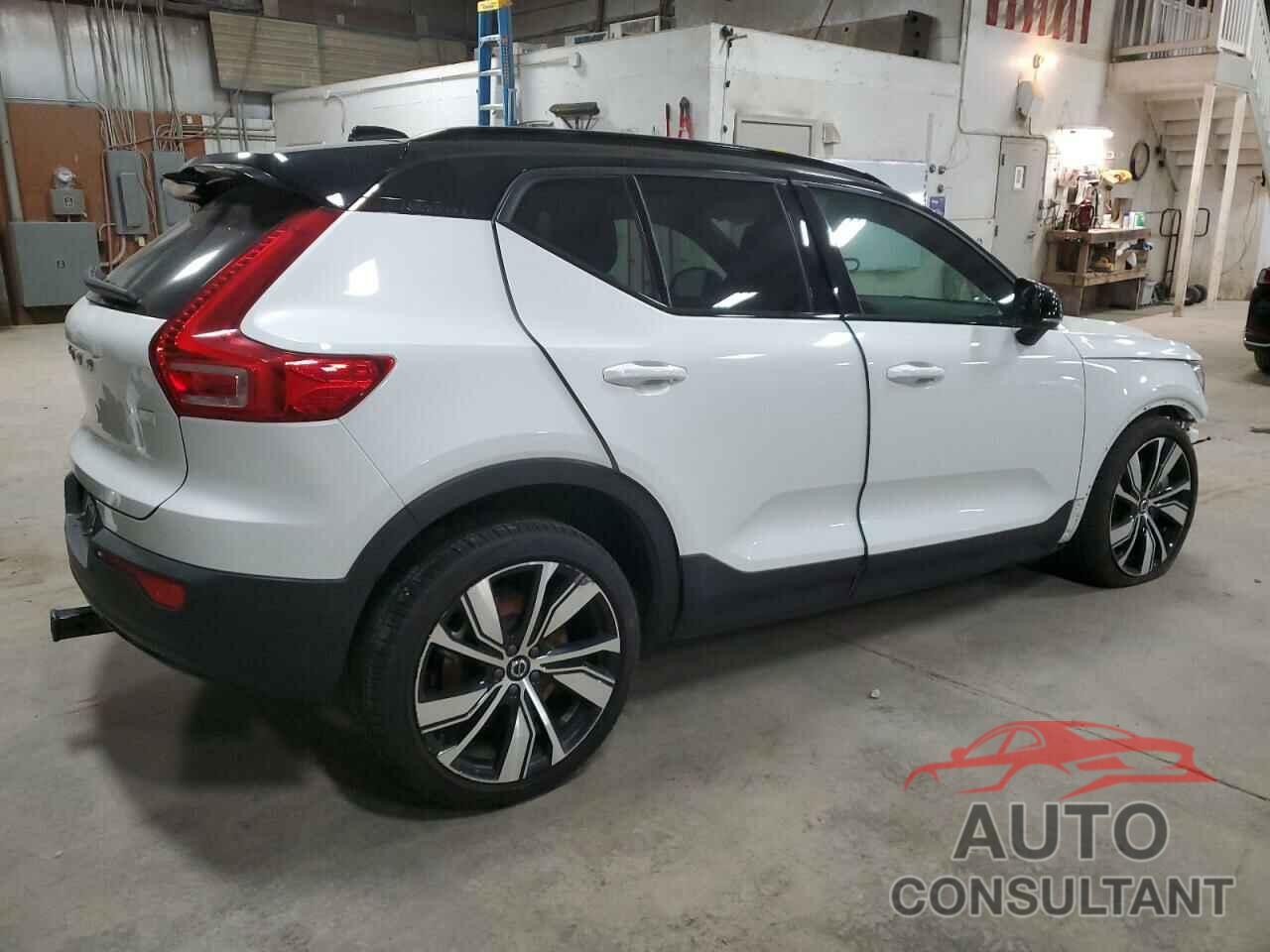 VOLVO XC40 2021 - YV4ED3UR3M2533813