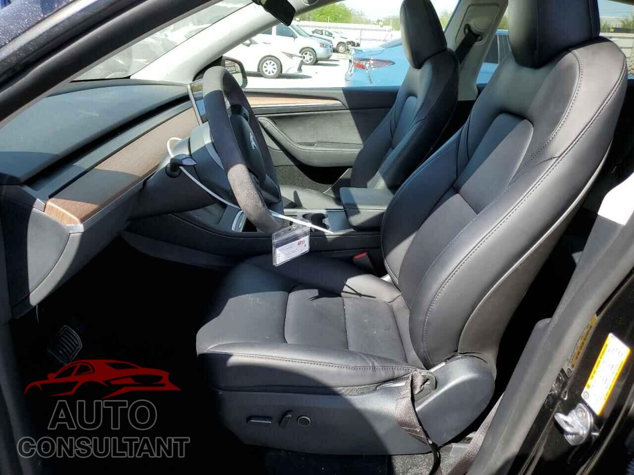 TESLA MODEL Y 2024 - 7SAYGAEE3RF089122
