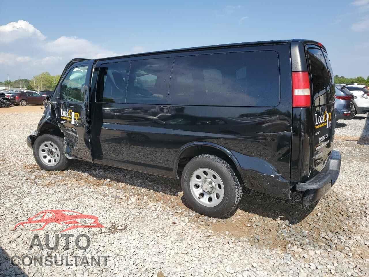 CHEVROLET EXPRESS 2013 - 1GNSGBF48D1172679