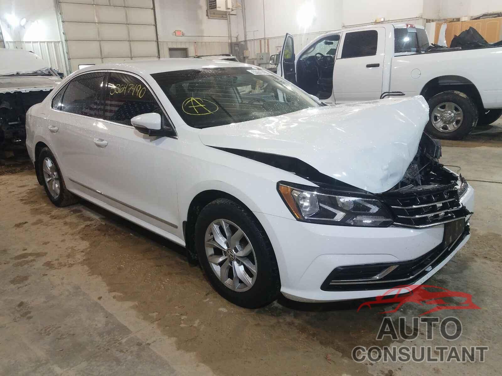VOLKSWAGEN PASSAT 2017 - 1VWAT7A39HC031204