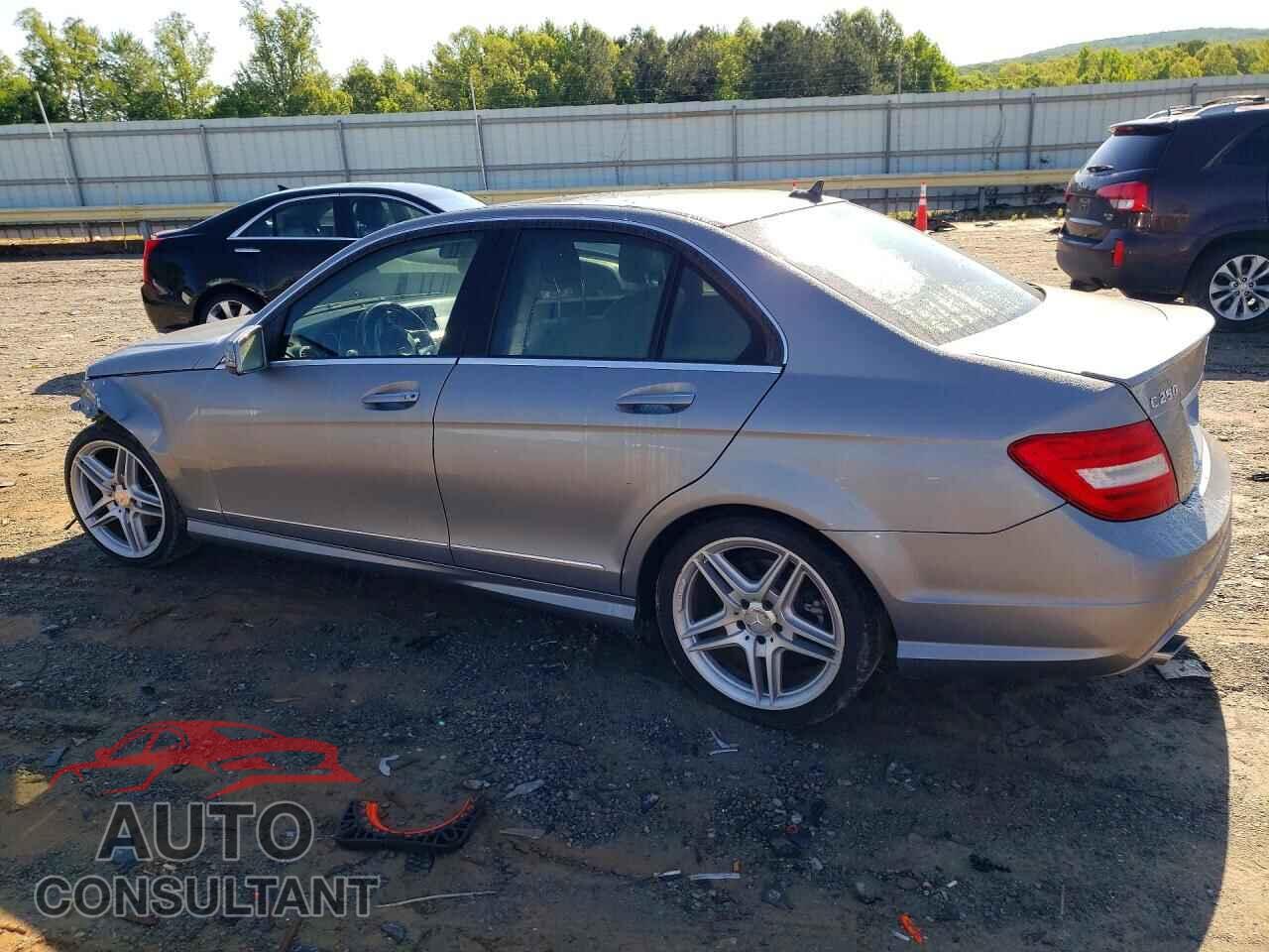 MERCEDES-BENZ C-CLASS 2013 - WDDGF4HB3DA848762