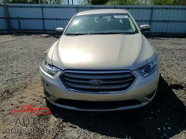 FORD TAURUS 2017 - 1FAHP2E83HG114365
