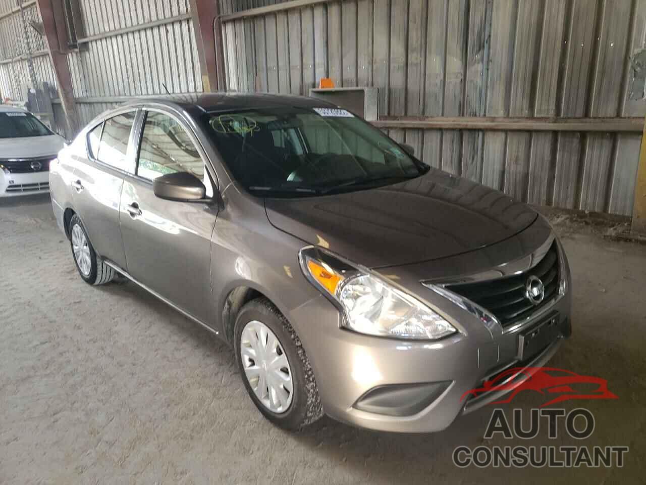 NISSAN VERSA 2017 - 3N1CN7AP8HK453129