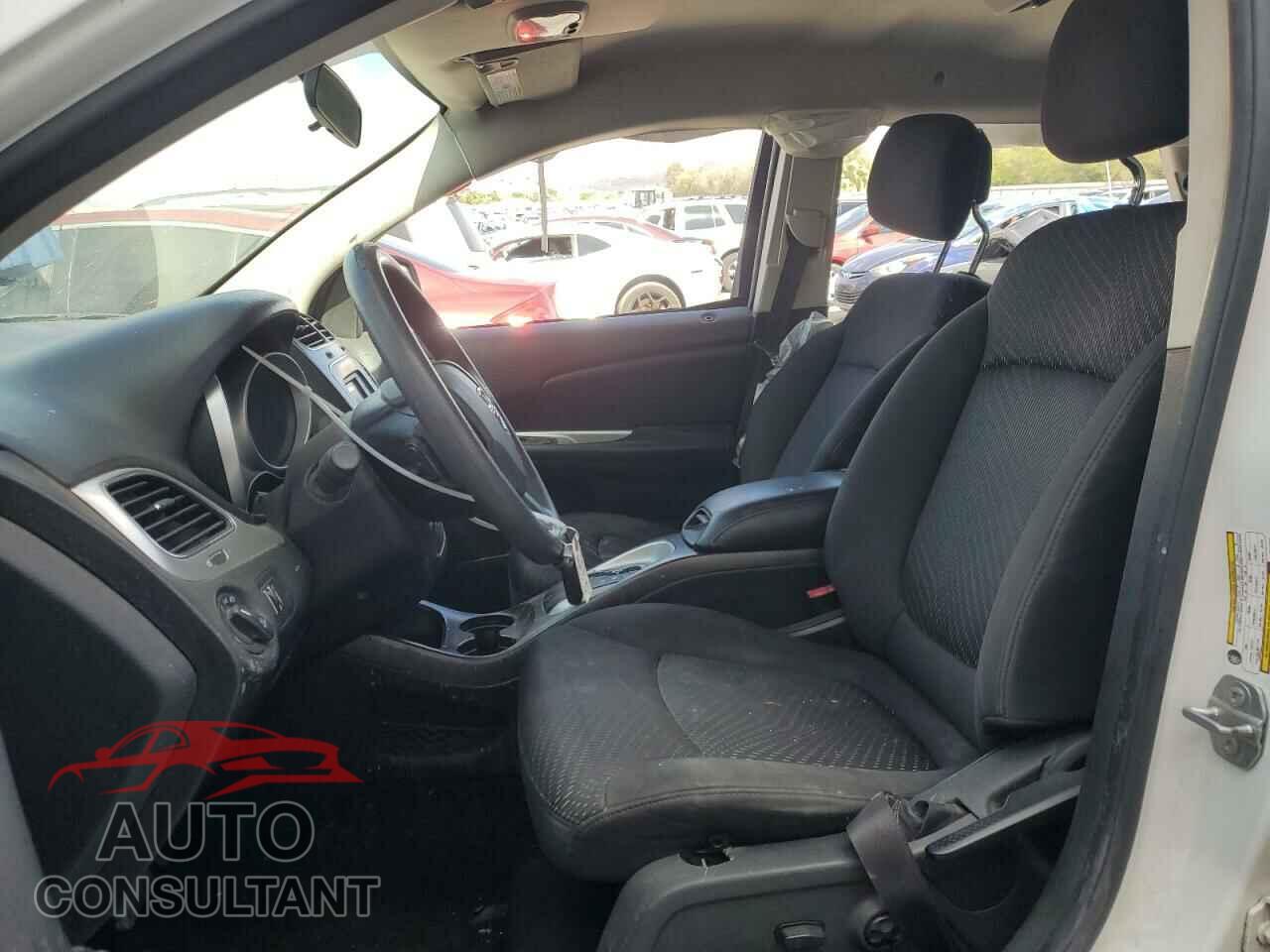 DODGE JOURNEY 2015 - 3C4PDCBG8FT673905