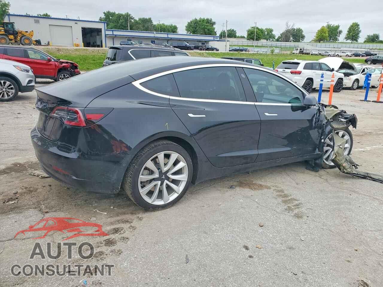 TESLA MODEL 3 2018 - 5YJ3E1EA4JF053597