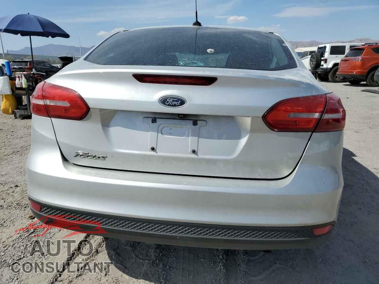 FORD FOCUS 2017 - 1FADP3E26HL206187