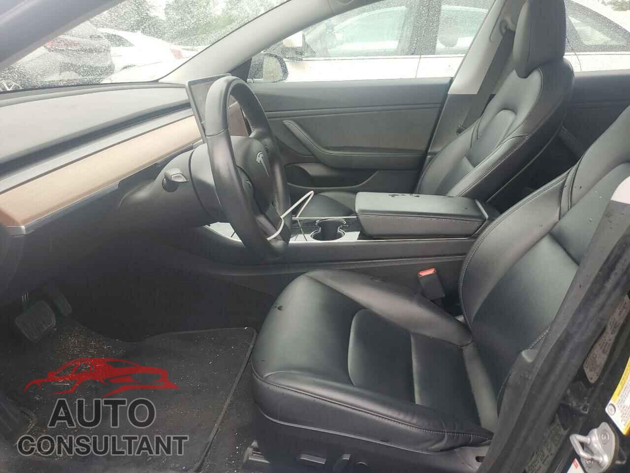 TESLA MODEL 3 2018 - 5YJ3E1EB7JF118967