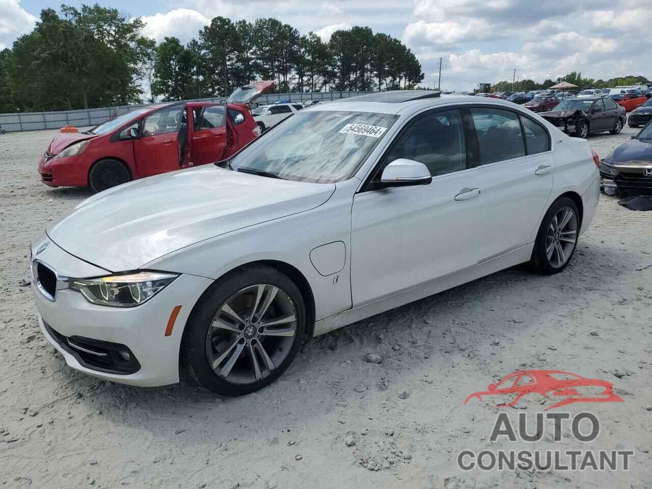 BMW 3 SERIES 2018 - WBA8E1C50JA758396