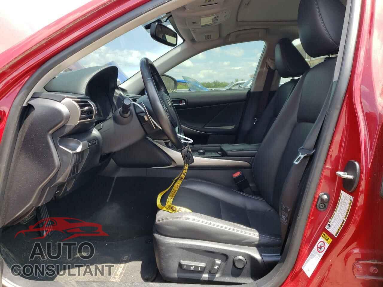 LEXUS IS 2015 - JTHCF1D21F5017011