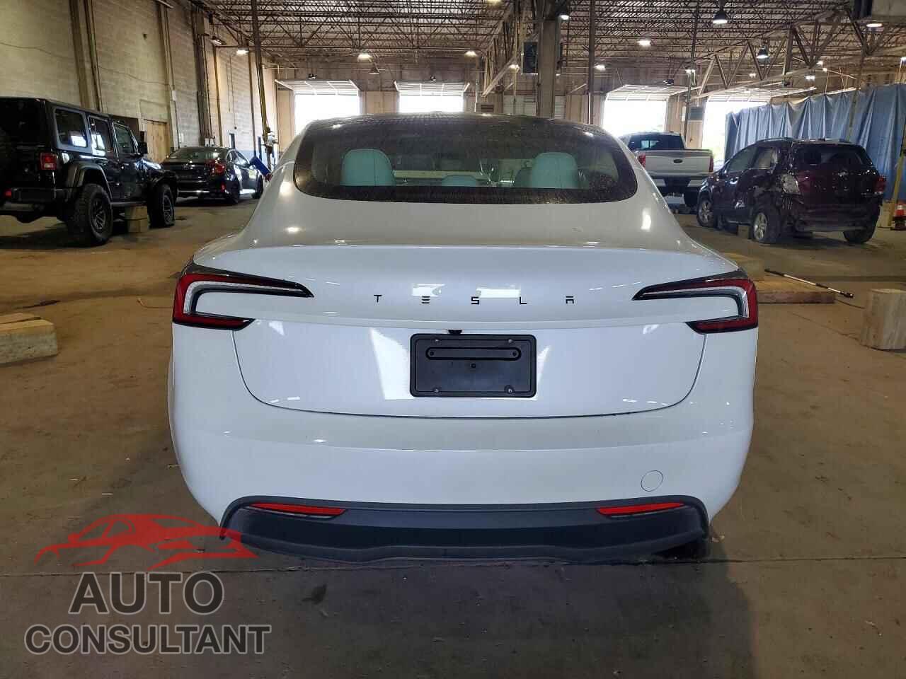 TESLA MODEL 3 2026 - 5YJ3E1EA1TF139727