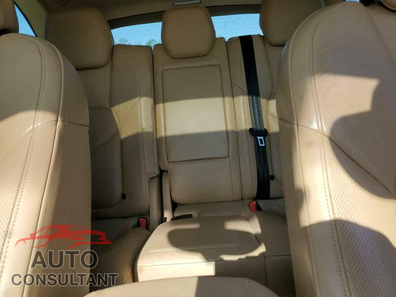 PORSCHE CAYENNE 2012 - WP1AA2A2XCLA10081